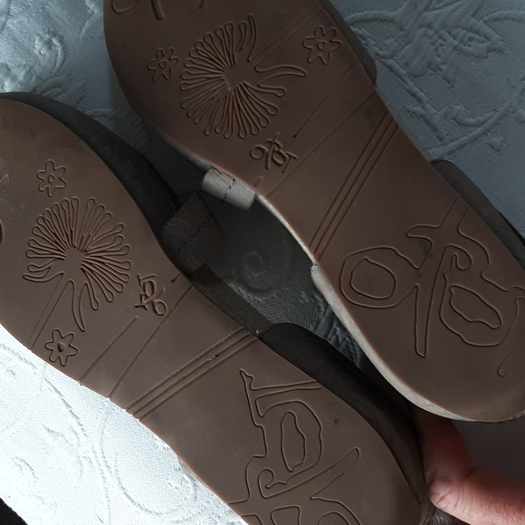 OTBT Pacific City Sage Embossed Leather Flat US8 - Picture 6 of 7